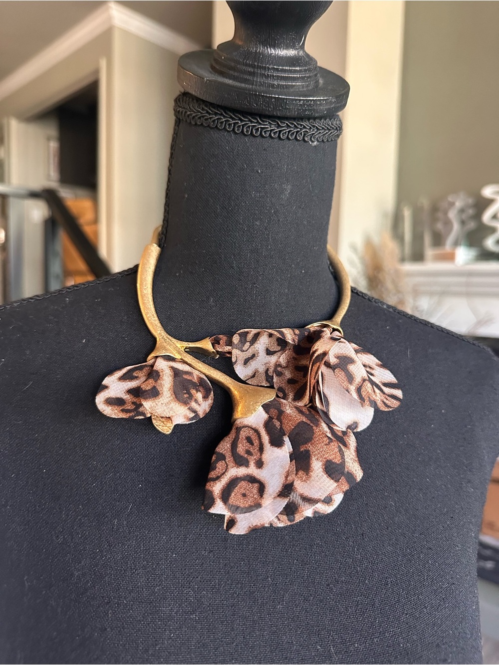 Unique Vintage Statement Gold-Tone Floral Leopard Print Artisan Collar Necklace